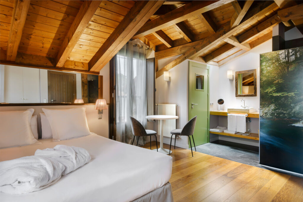 Habitacion Murmullos del Zarrain Hotel Iribarnia